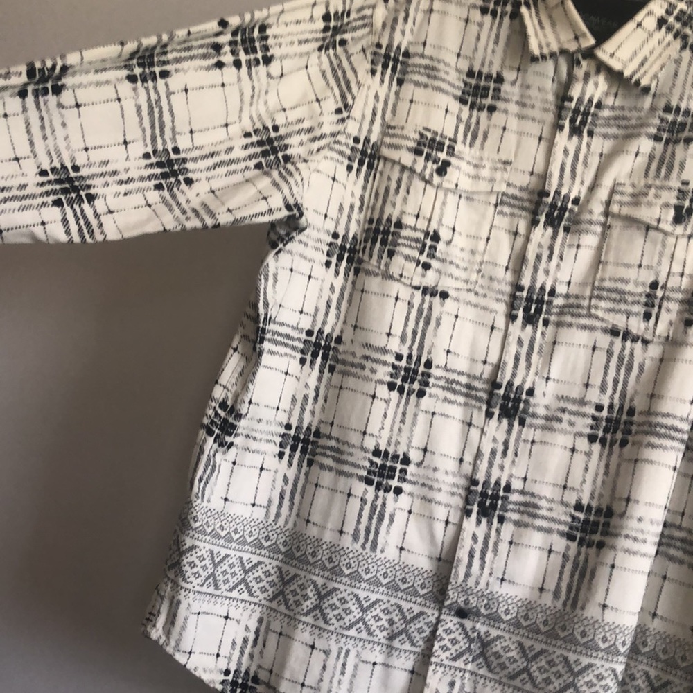 Rocawear Men’s Button Down Shirt Size Men’s 2XL unique print long sleeve